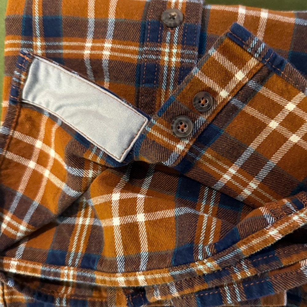 Women’s Duluth Trading Company Folklore Flannel Plaid Shirt - Picture 7 of 7